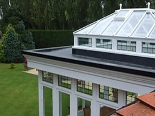 Rubber roof system for conservatories