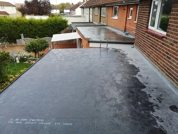 New flat roof installation
